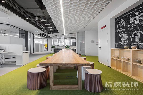 寫字樓辦公室裝修什么風(fēng)格好？